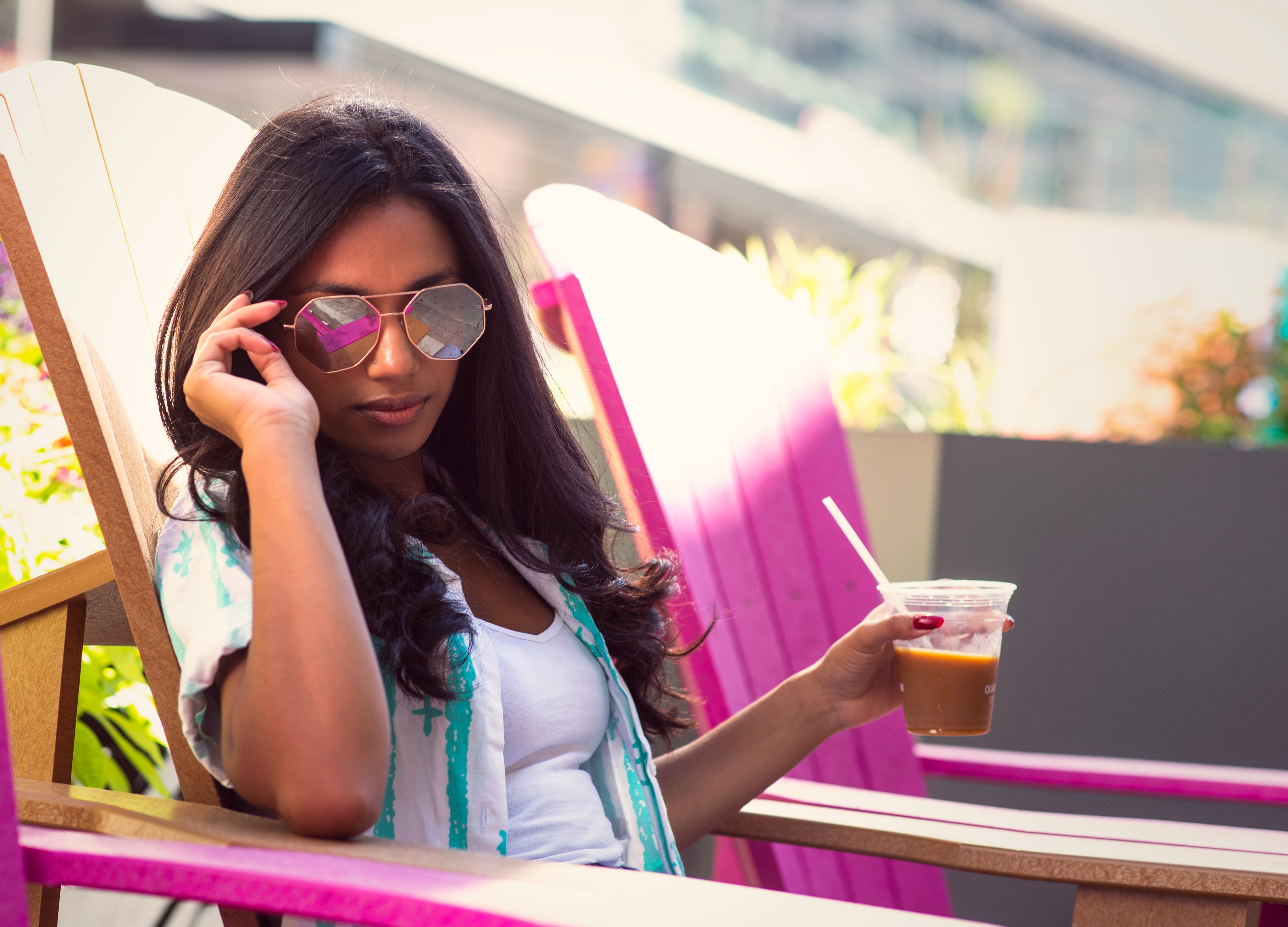 files/woman-in-summer-sunglasses-and-fashion.jpg